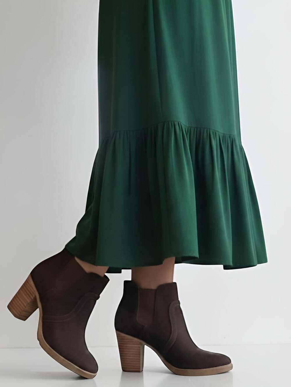 Gap Chelsea Booties Block Heel Chocolate Brown 7